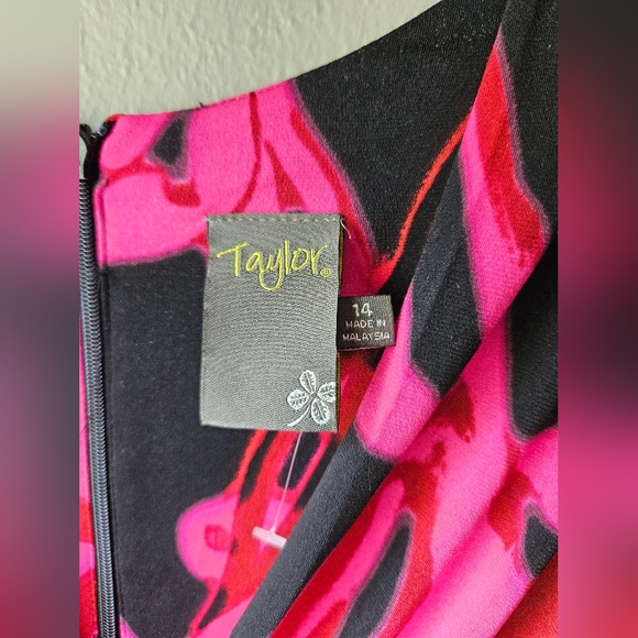 Taylor Fit & Flare Stretchy Dress Size 14 - Picture 2 of 5